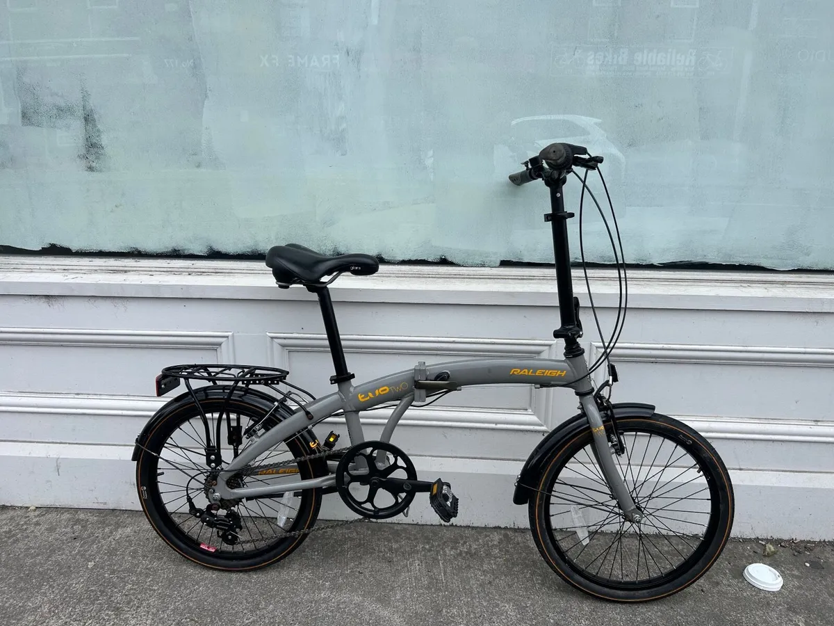 Raleigh folding bike ❗️Open 7 days ❗️ - Image 1