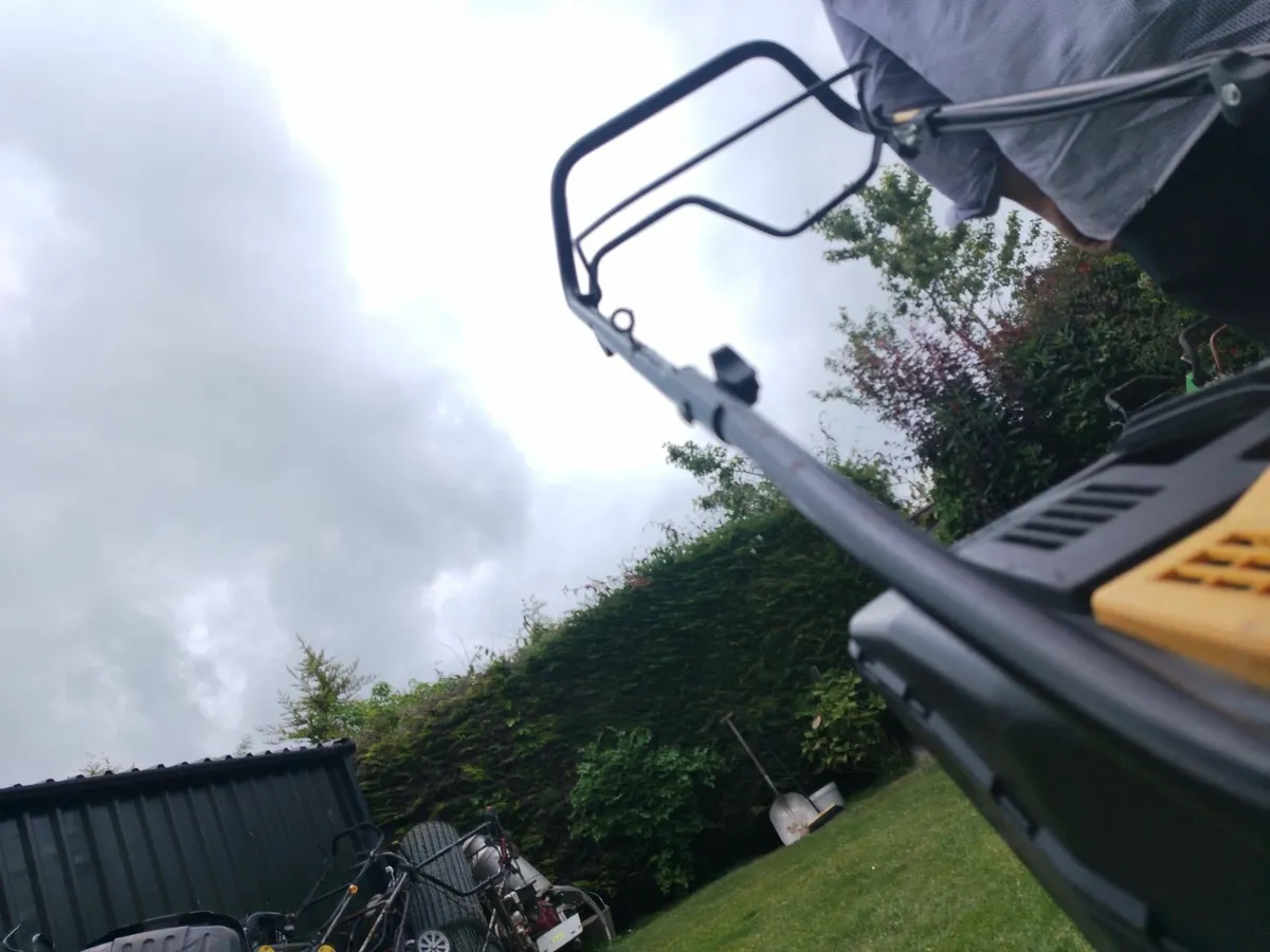 Lawnmower - Image 4