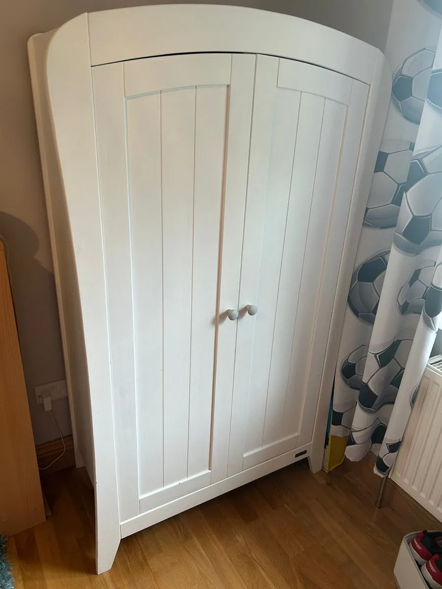 Child bedroom suite - Image 4