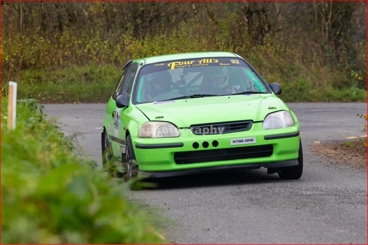 Honda civic class 16 rally car - Image 1