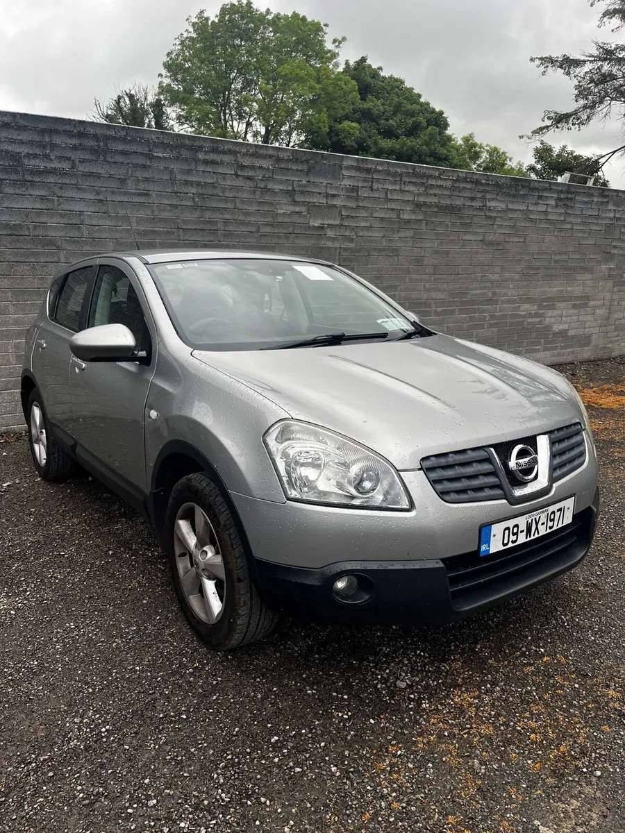 Nissan Qashqai 2009 Automatic - Image 1