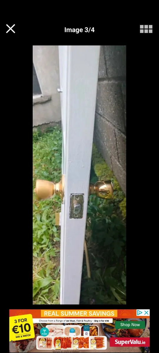 2 Solid white Doors, 1 with Handles and hinges and - Image 3