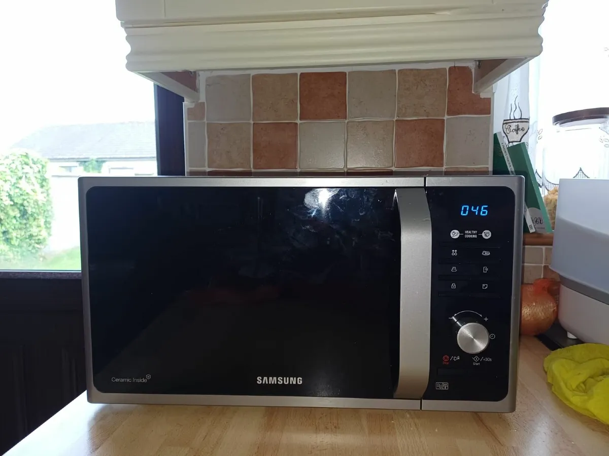 Samsung Microwave oven - Image 2