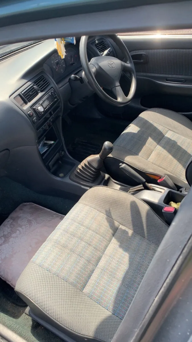 Toyota Corolla 1995 - Image 3