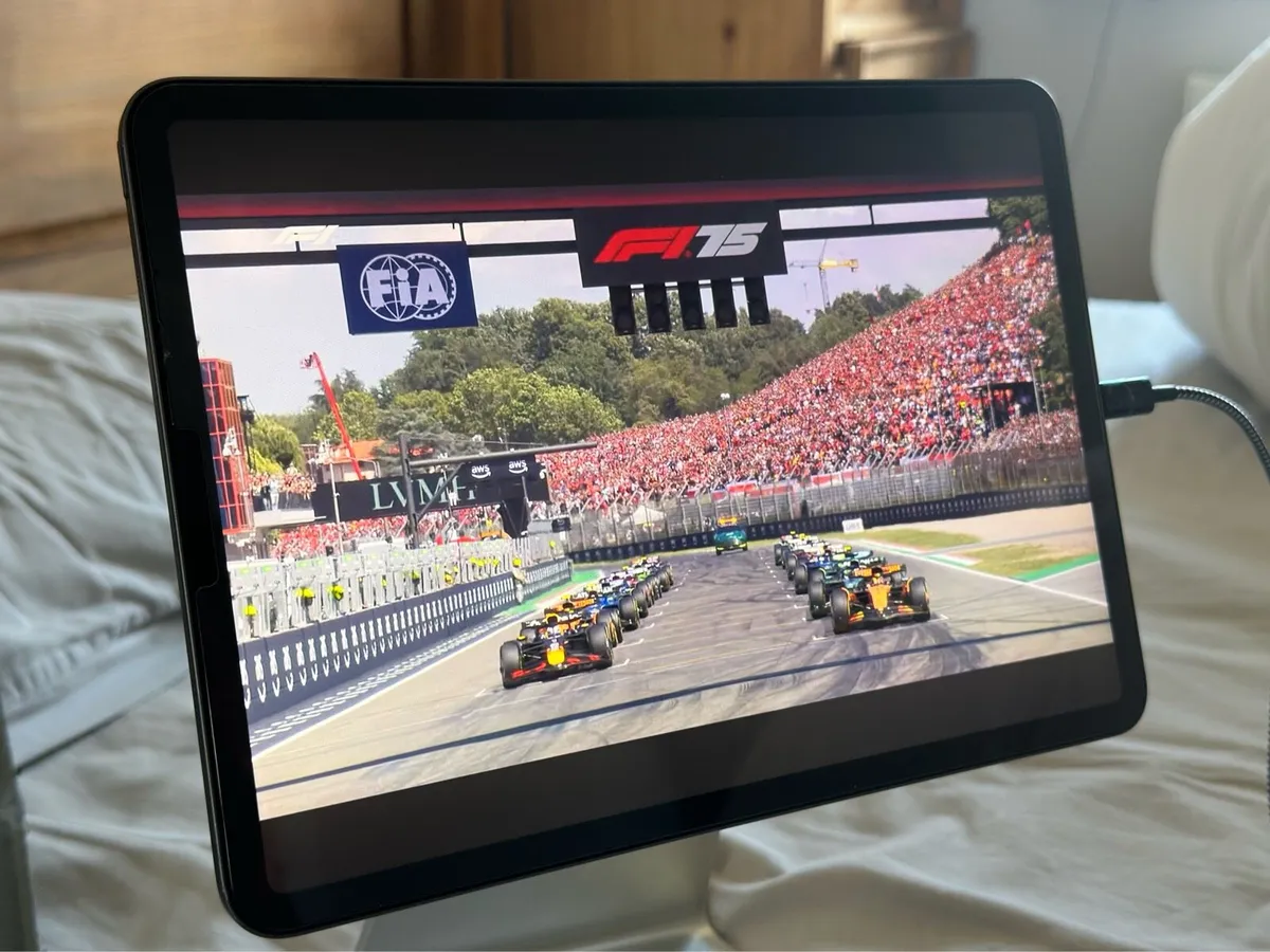 iPad Pro 11” 4th generation - Image 1