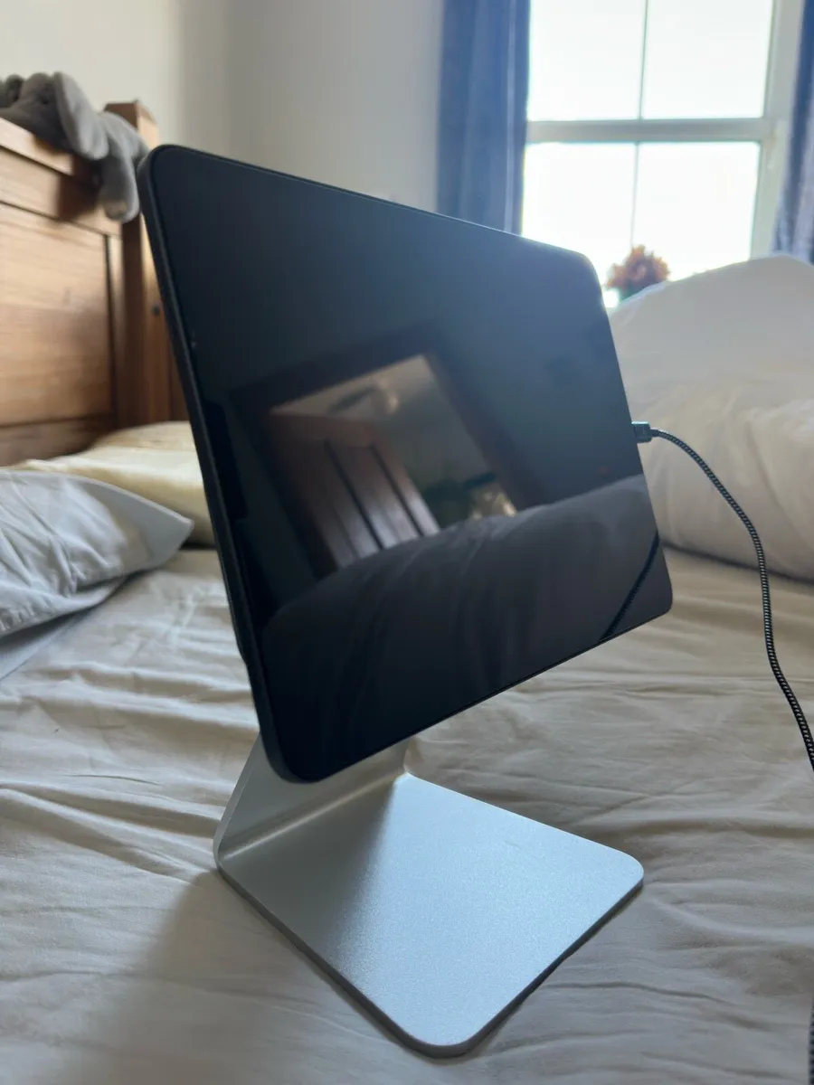 iPad Pro 11” 4th generation - Image 2