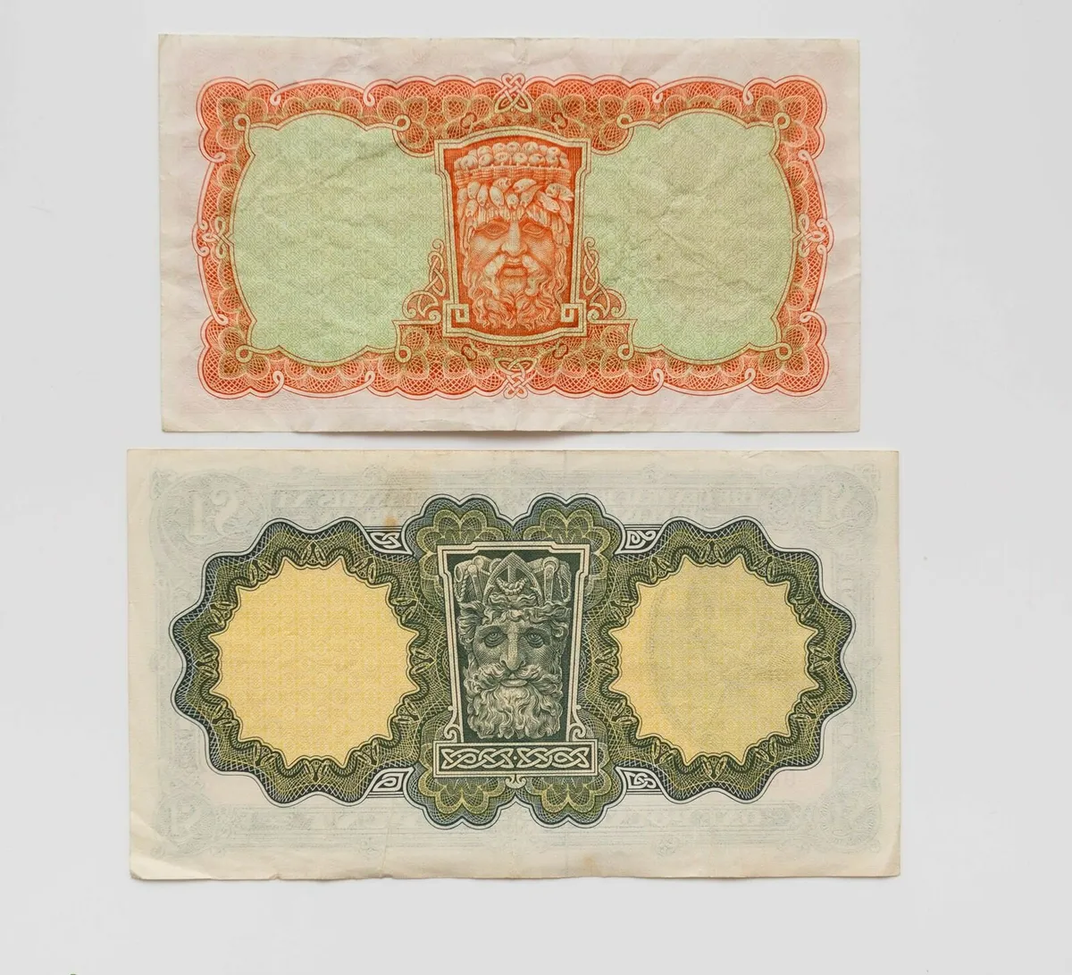 Set Of 2 Lavery Notes to Collect, Free Post - Image 2