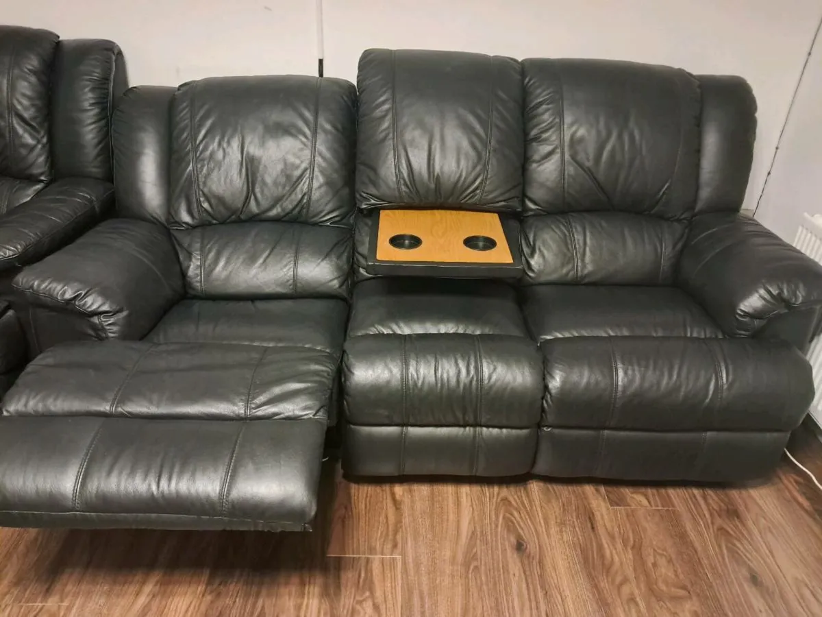 3 piece black leather recliner - Image 2