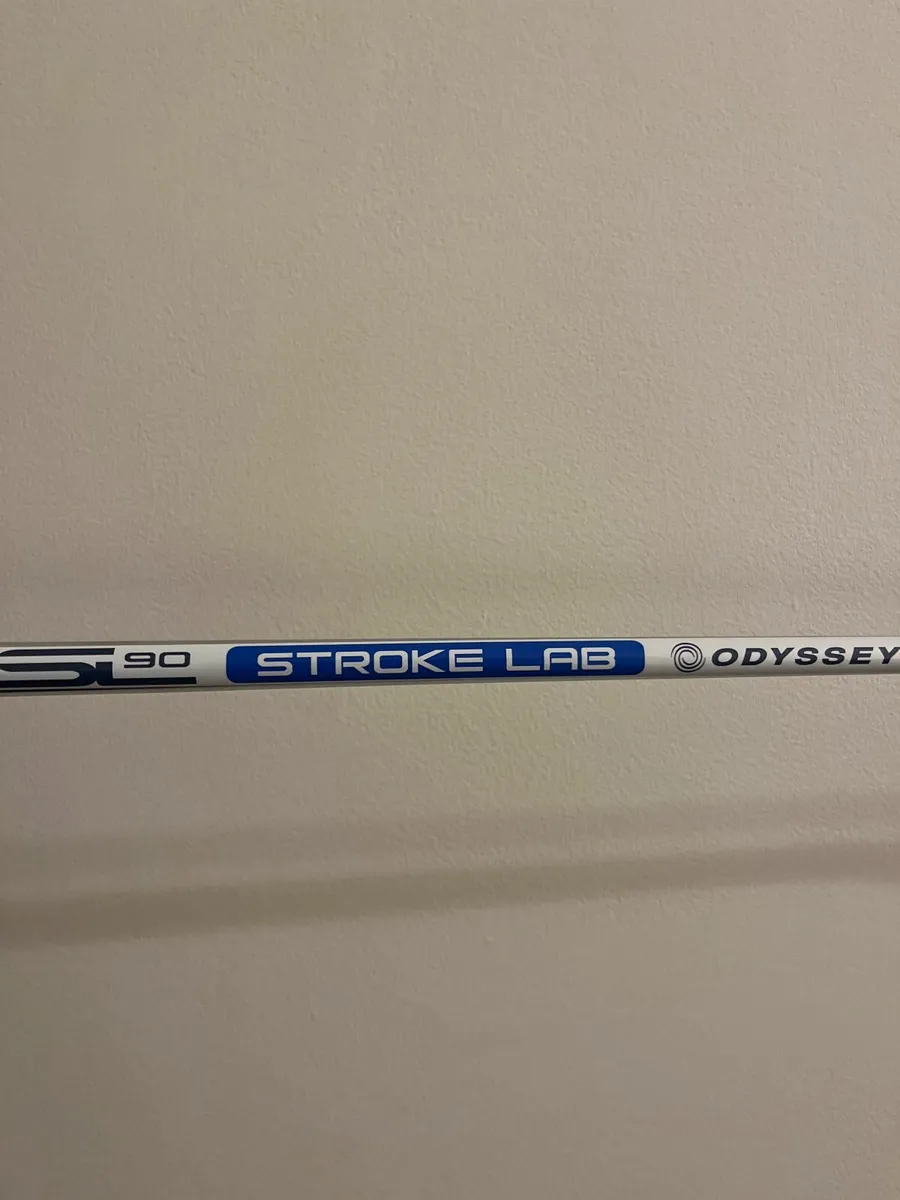 Odyssey Ai-ONE 2 Ball 33” - Image 4