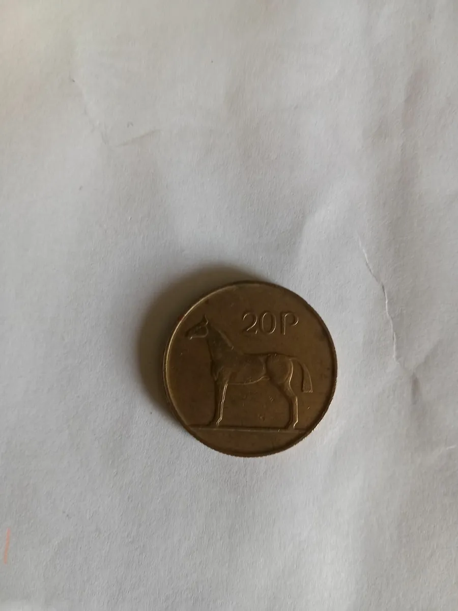 Old Irish 20p Coin - Image 1