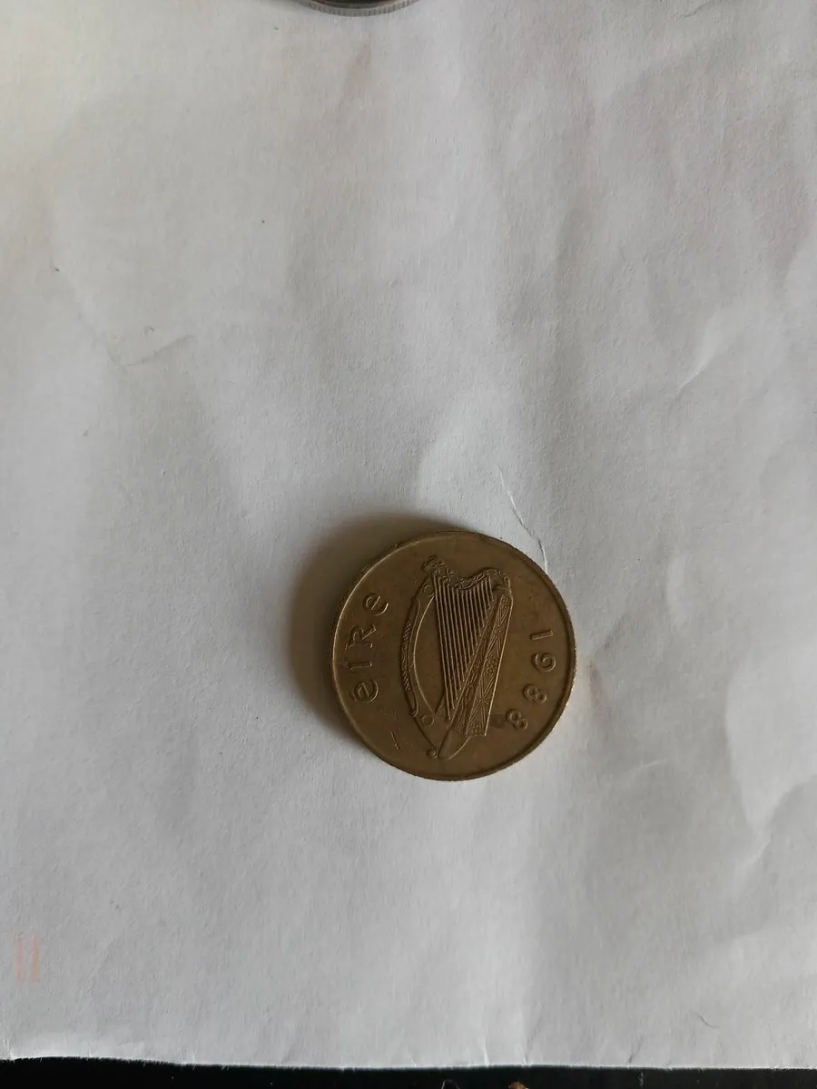 Old Irish 20p Coin - Image 2