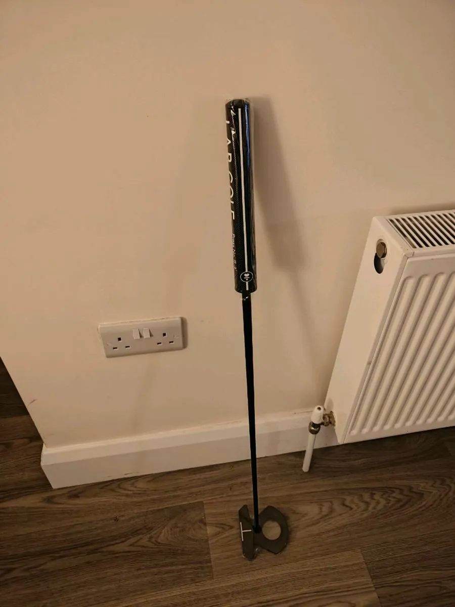 LAB PUTTER DF3 BRAND NEW - Image 2