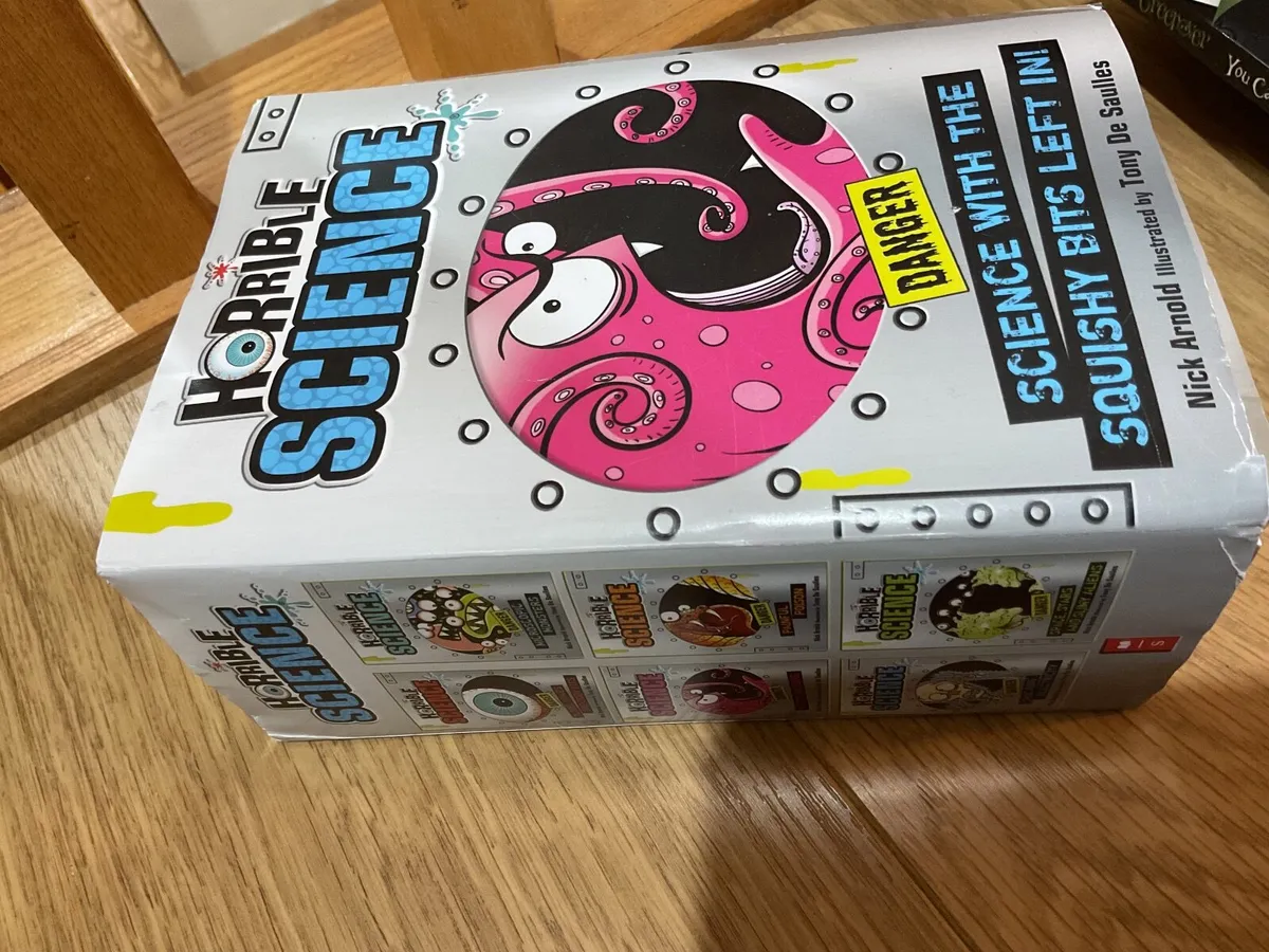 Horrible Science 6 Books In great condition - Image 2