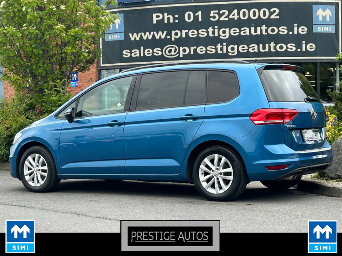 Volkswagen Touran 1.4 COMFORT LINE AUTO 7 SEATER * - Image 4