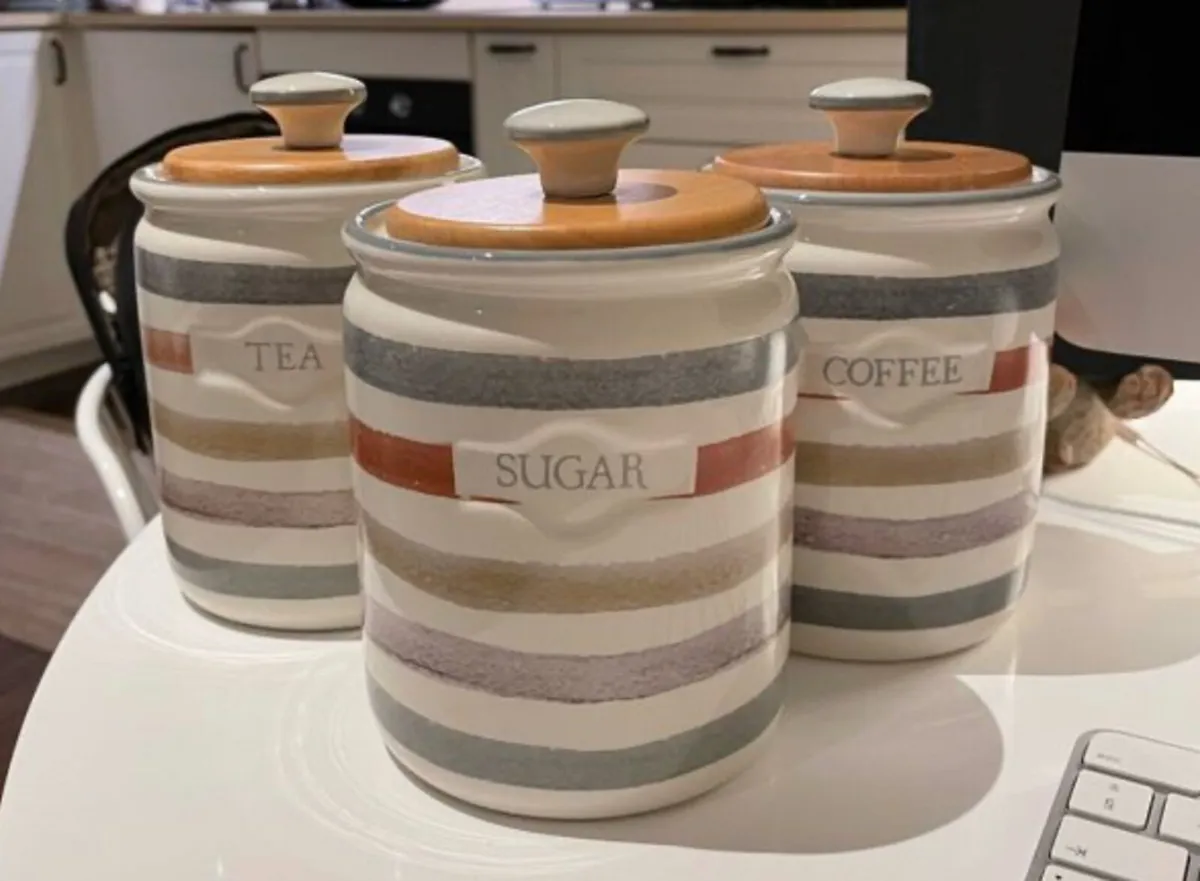 Kitchen storage jars
