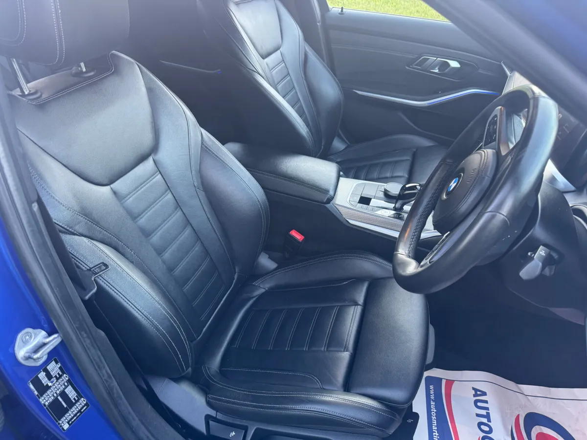 Stunning BMW 3-Series 2019  msport - Image 3