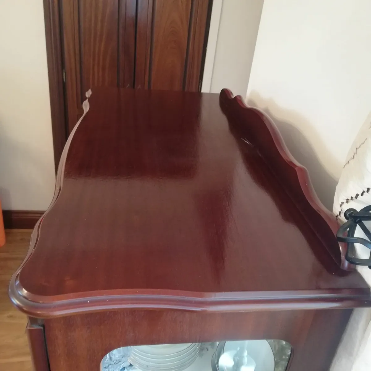 Furniture  display cabinet - Image 1