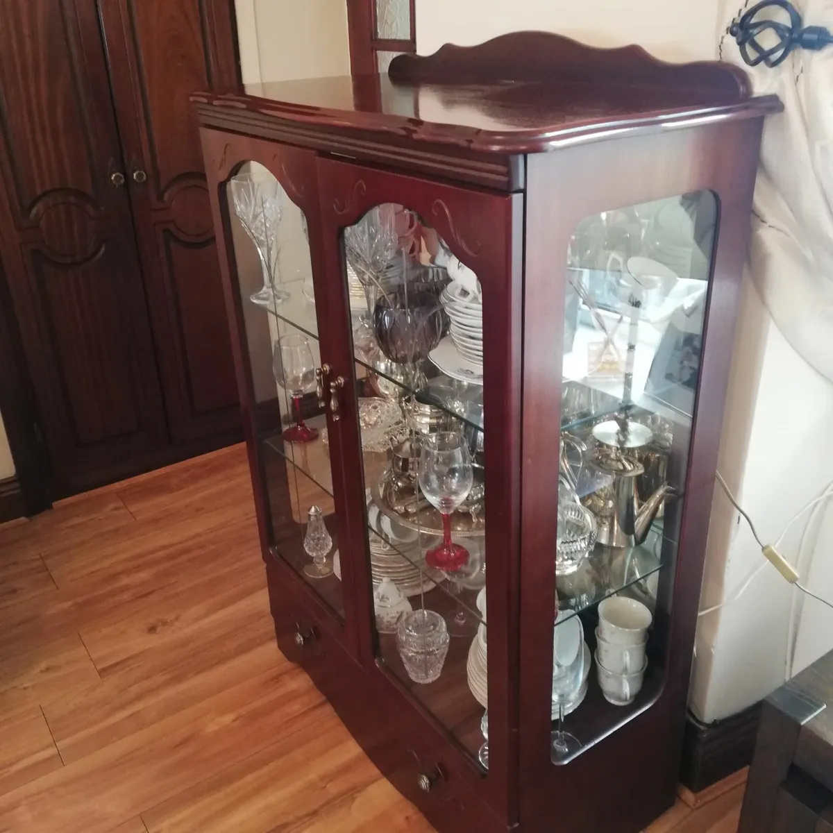 Furniture  display cabinet - Image 2