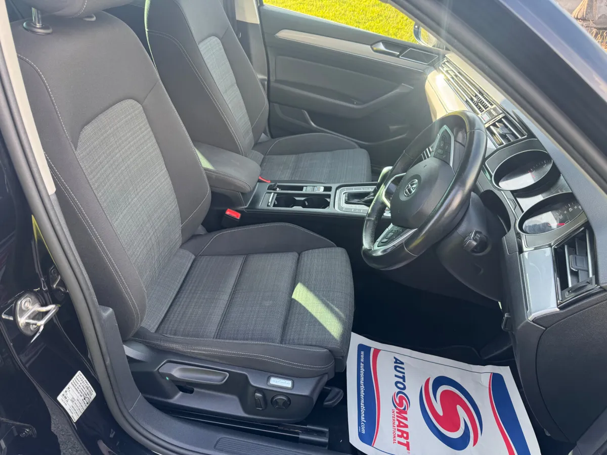 Volkswagen Passat 2020 auto - Image 2