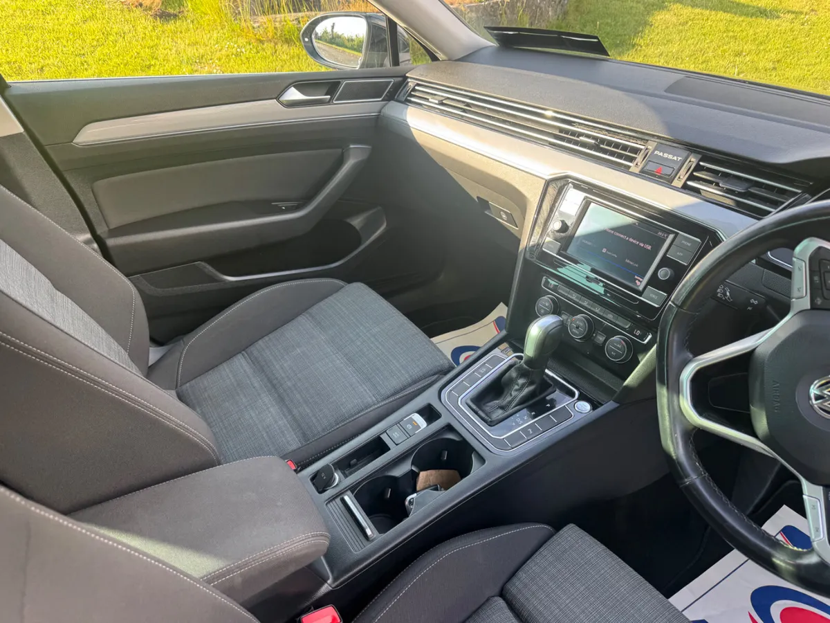 Volkswagen Passat 2020 auto - Image 4