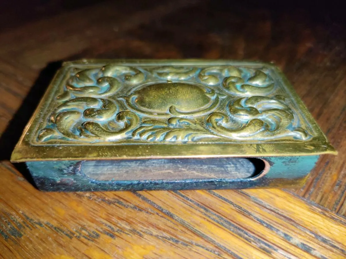 SOLID BRASS VINTAGE, Large Matchbox Holder ! - Image 4
