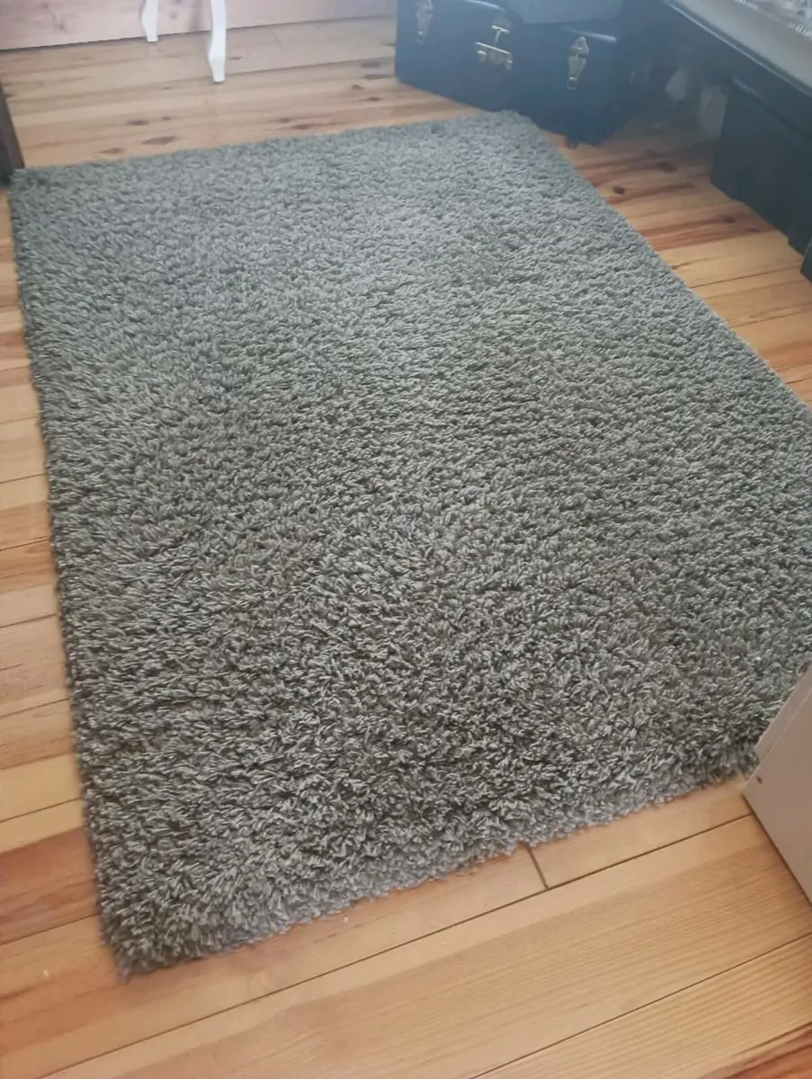 Large dark brown rug , spotless good quality - Image 2