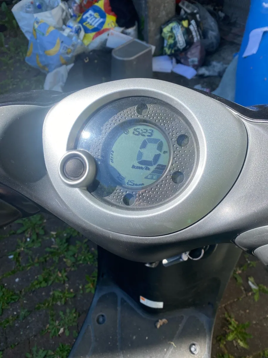 Scooter Yamaha 49cc - Image 4