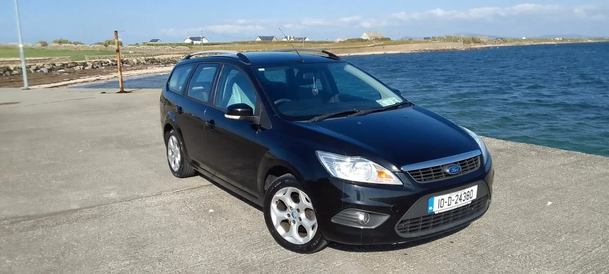 Ford Focus 2010 - Image 1