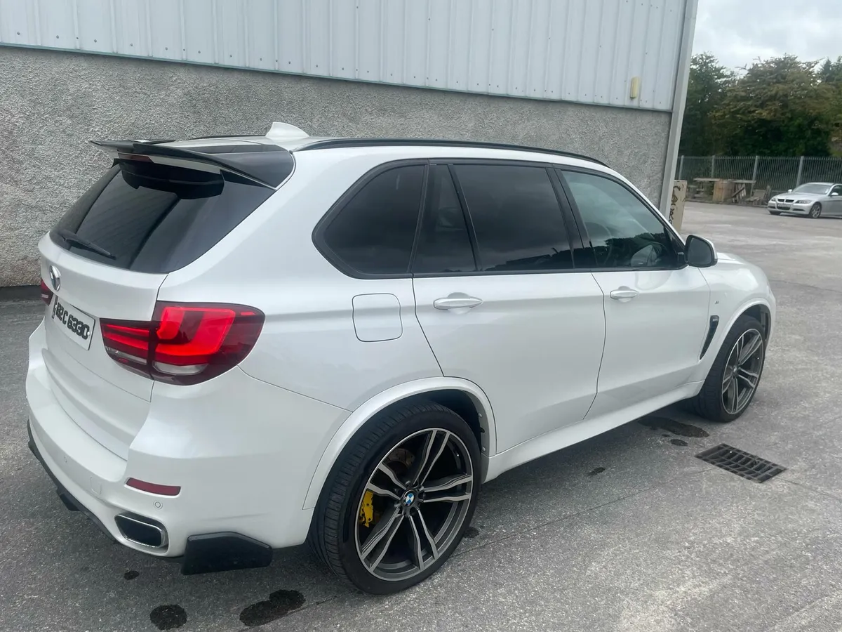 7 SEATER X5 - Image 1
