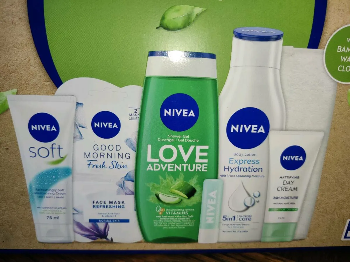 HUGE ALOE VERA NIVEA , Shampoo Facial Hamper ! - Image 1