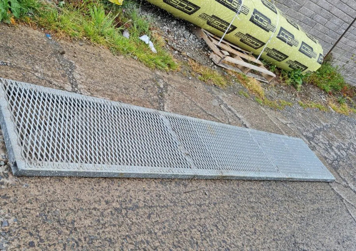10ft walkway