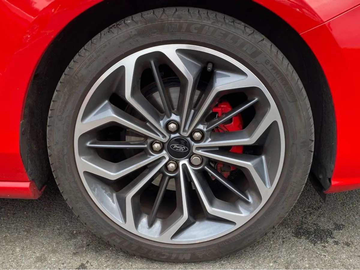 Ford Focus St-line X 1.0l Ecoboost - Image 3