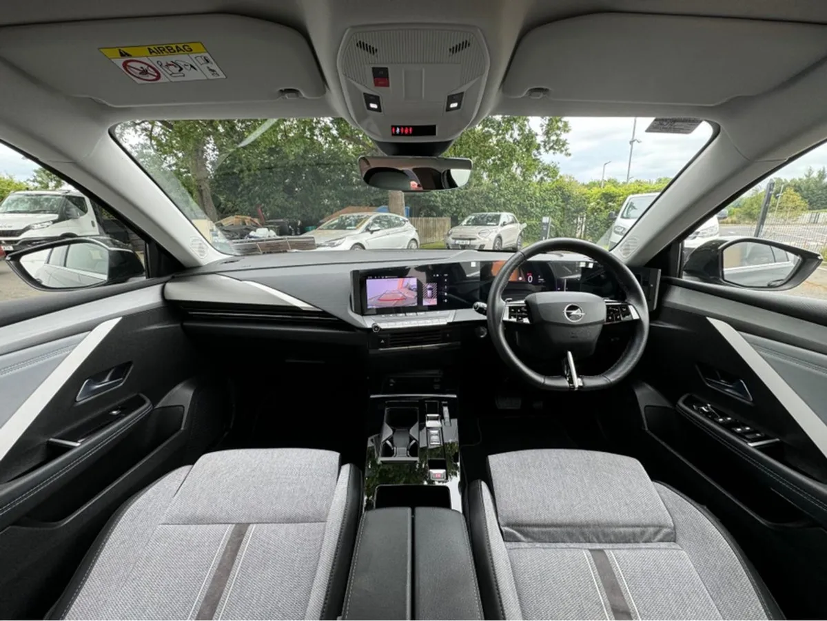 Opel Astra  demo  Elegance 1.6 Phev Auto 5DR - Image 2