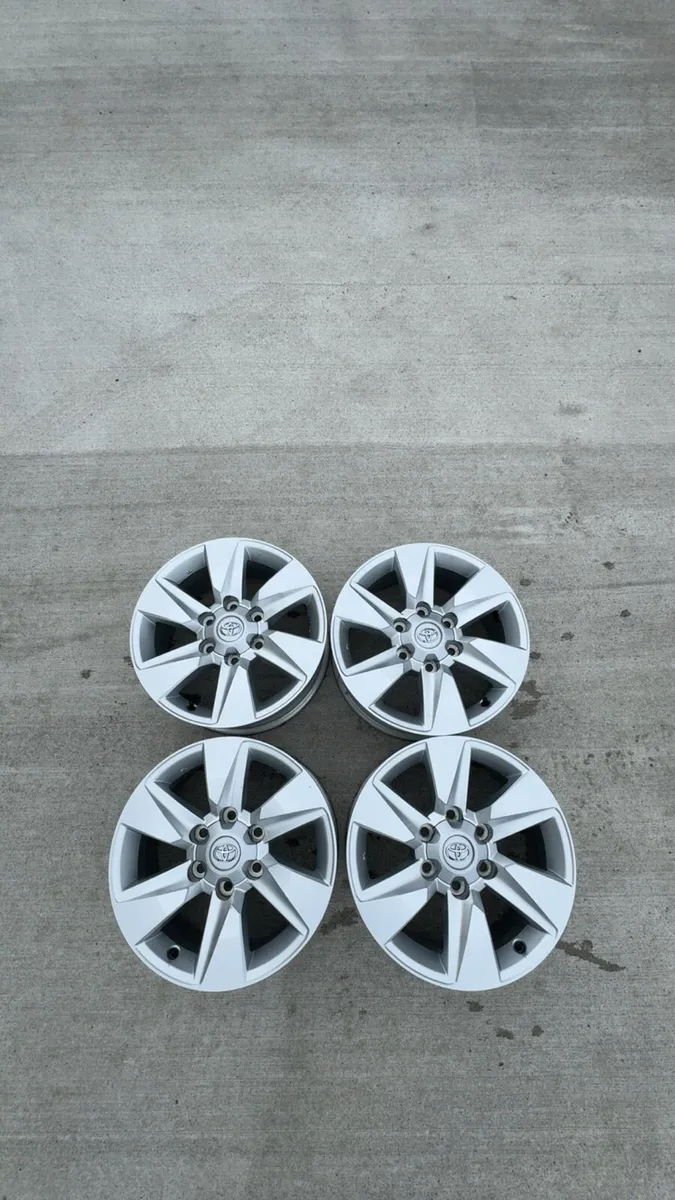 Toyota Land Cruiser Alloys - Image 2
