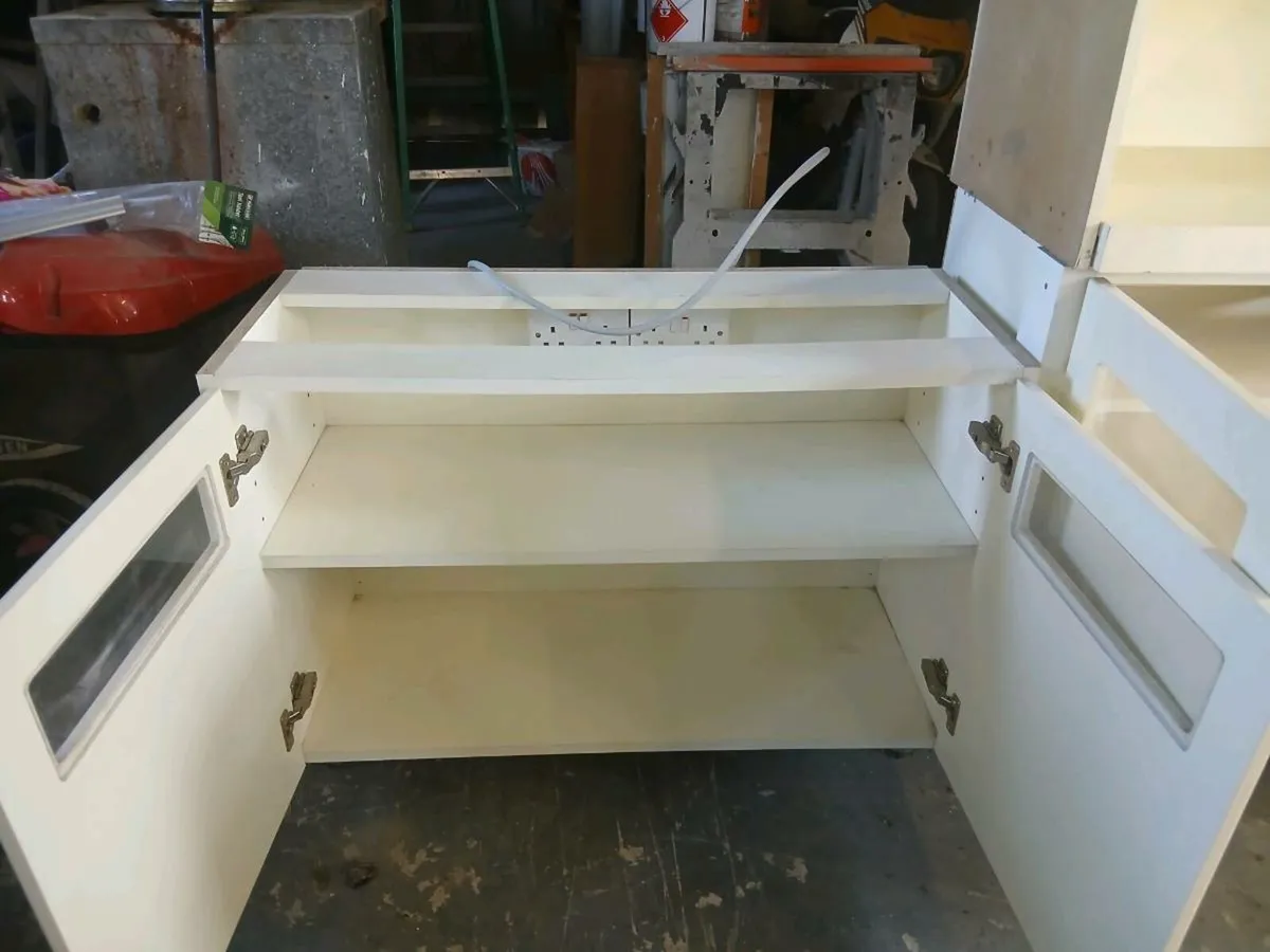 Living room unit - Image 1