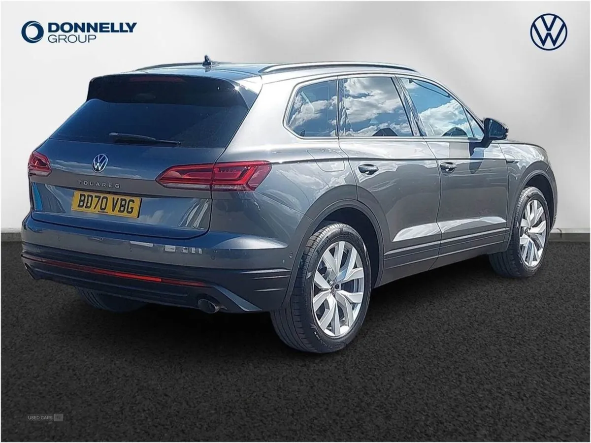 Volkswagen Touareg 3.0 V6 TDI 4motion 231 SE 5dr - Image 3