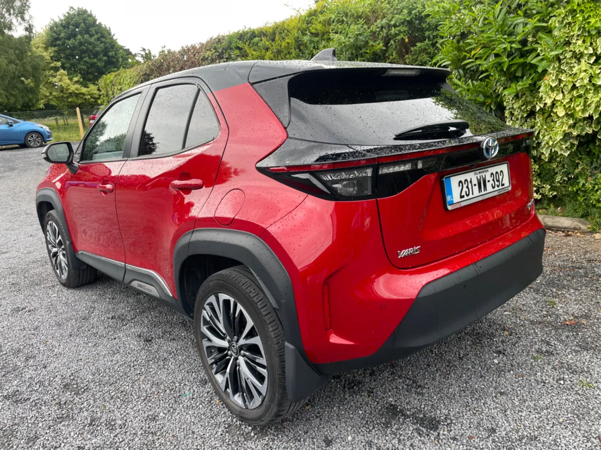 Toyota Yaris Cross 2023 Sol - Image 4