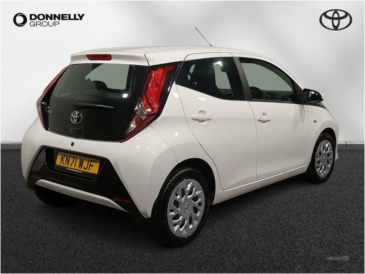 Toyota AYGO 1.0 Vvt-i X-play TSS 5dr - Image 4