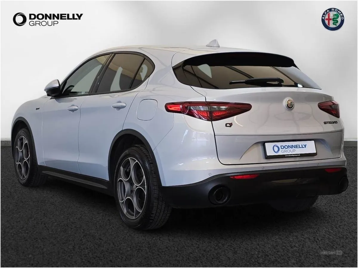 Alfa Romeo Stelvio 2.0 Turbo 200 Sprint 5dr Auto - Image 2