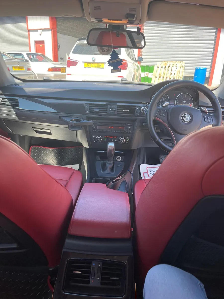 BMW 3-Series 2008 - Image 4