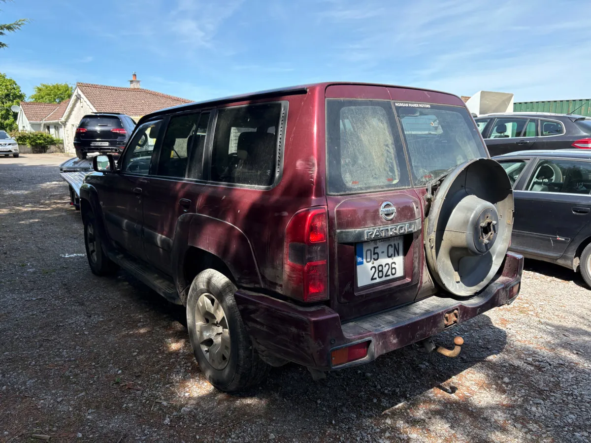 Nissan Patrol 3.0 Di 5 seater Crew Cab 333e tax - Image 4