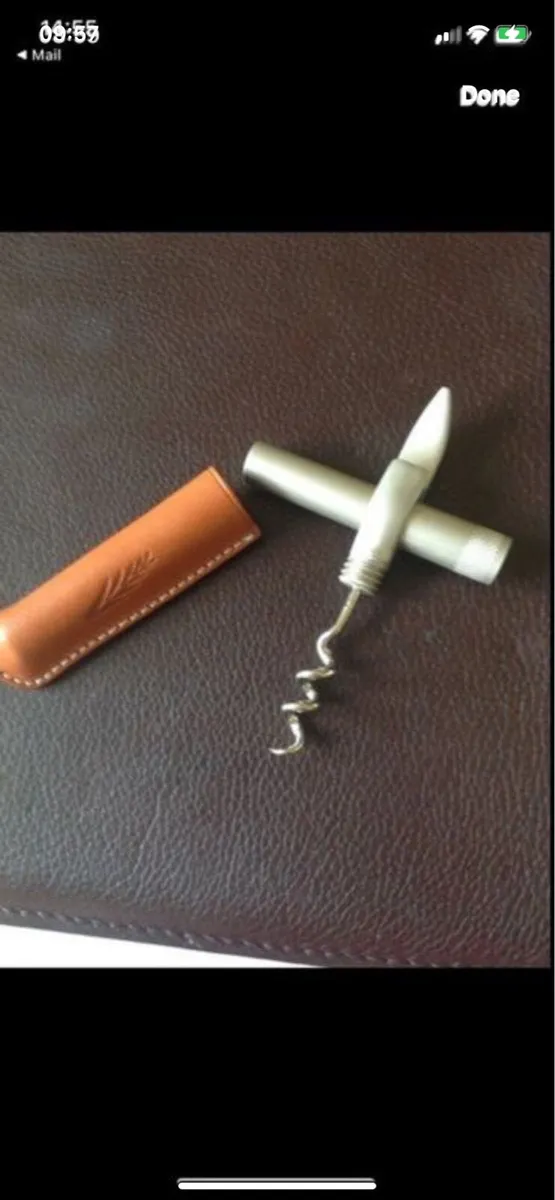 Corkscrew & Bottle Opener in leather Case - Image 2