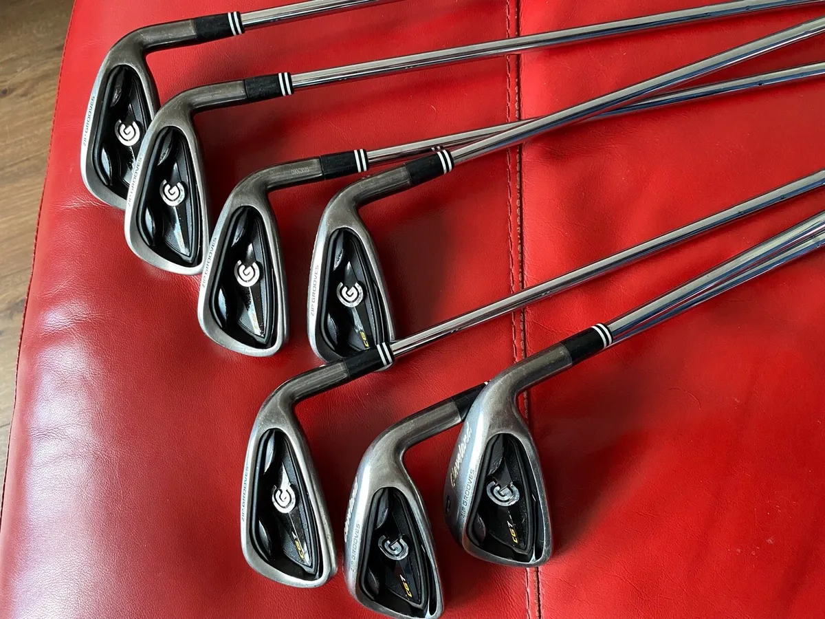 Cleveland CG7 Black Iron set 4-PW - Image 1