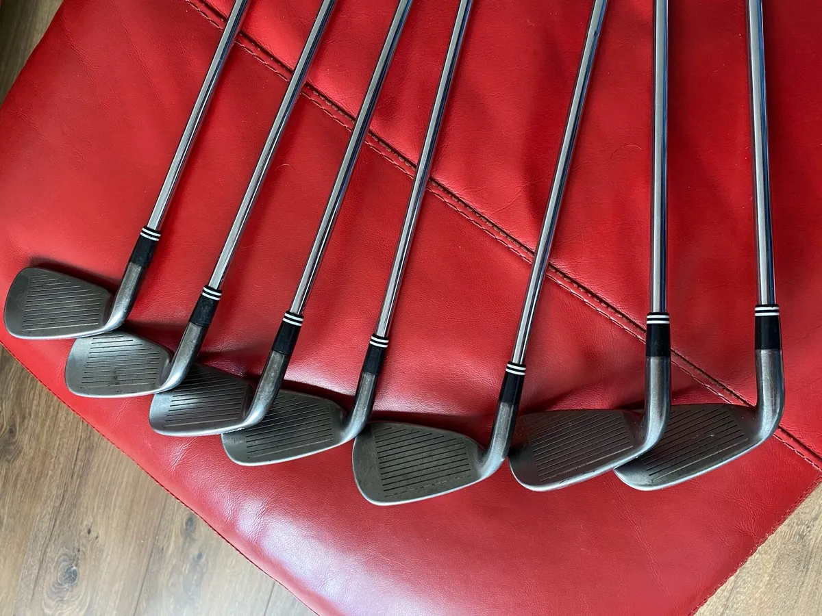 Cleveland CG7 Black Iron set 4-PW - Image 4