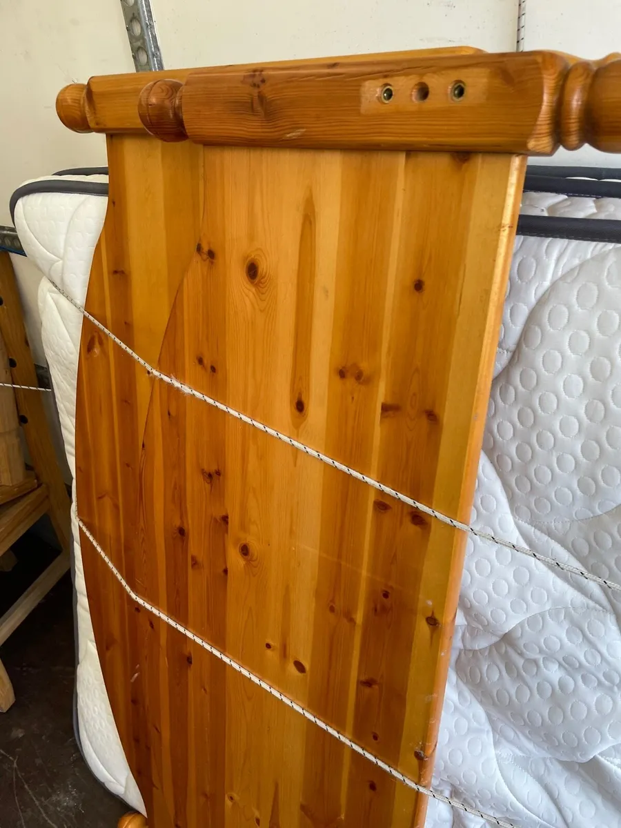 Double bed frame + mattress (4,6ft) - Image 3