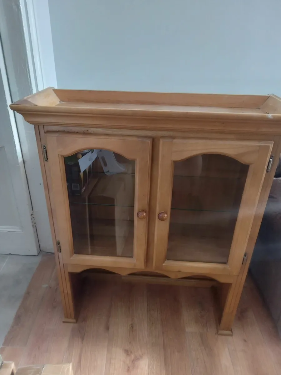 Dresser - Image 4
