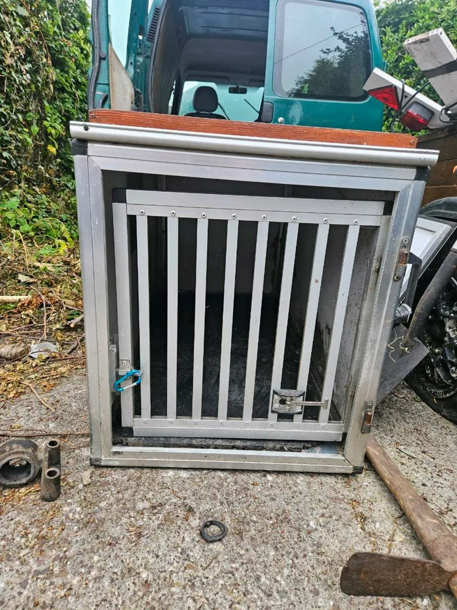 Dog Transport Box - Image 1