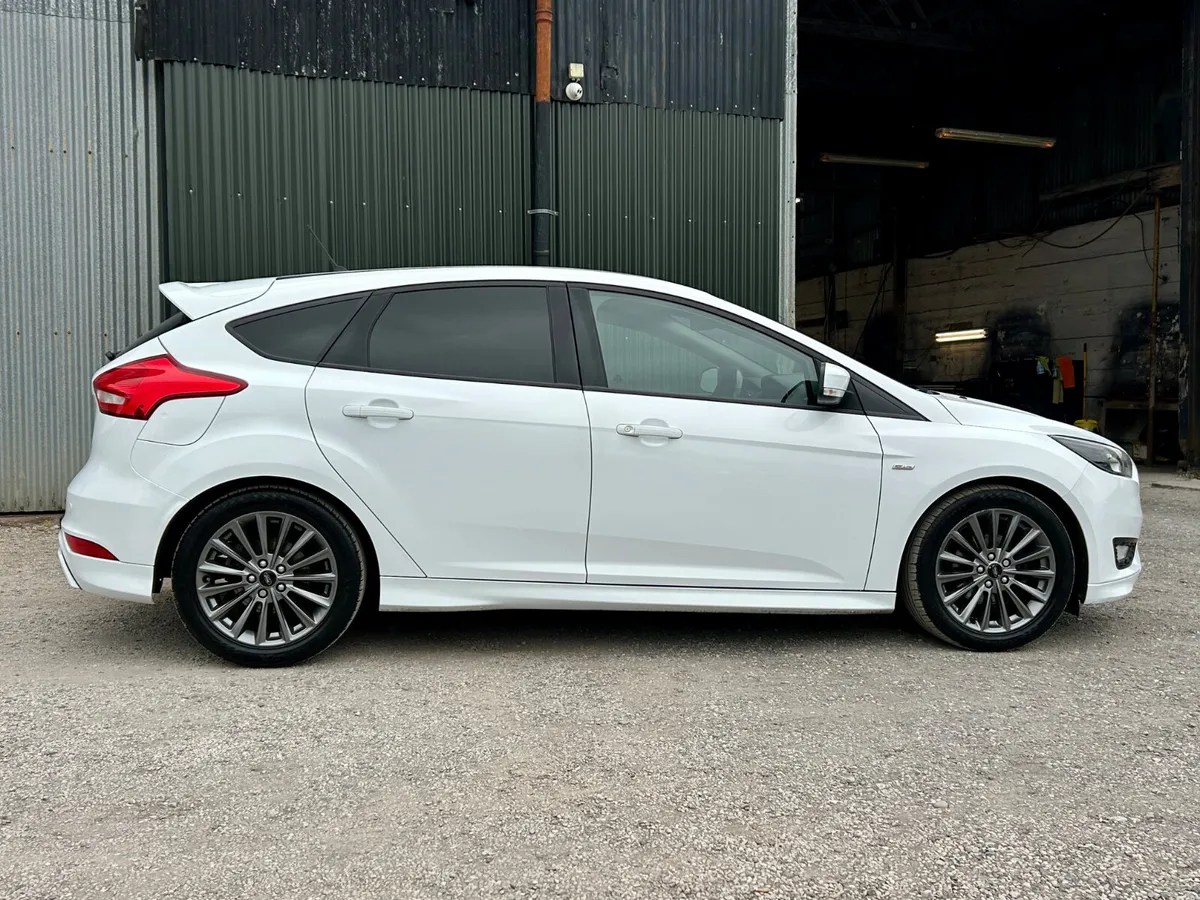 Ford Focus 2018 st line - Image 3