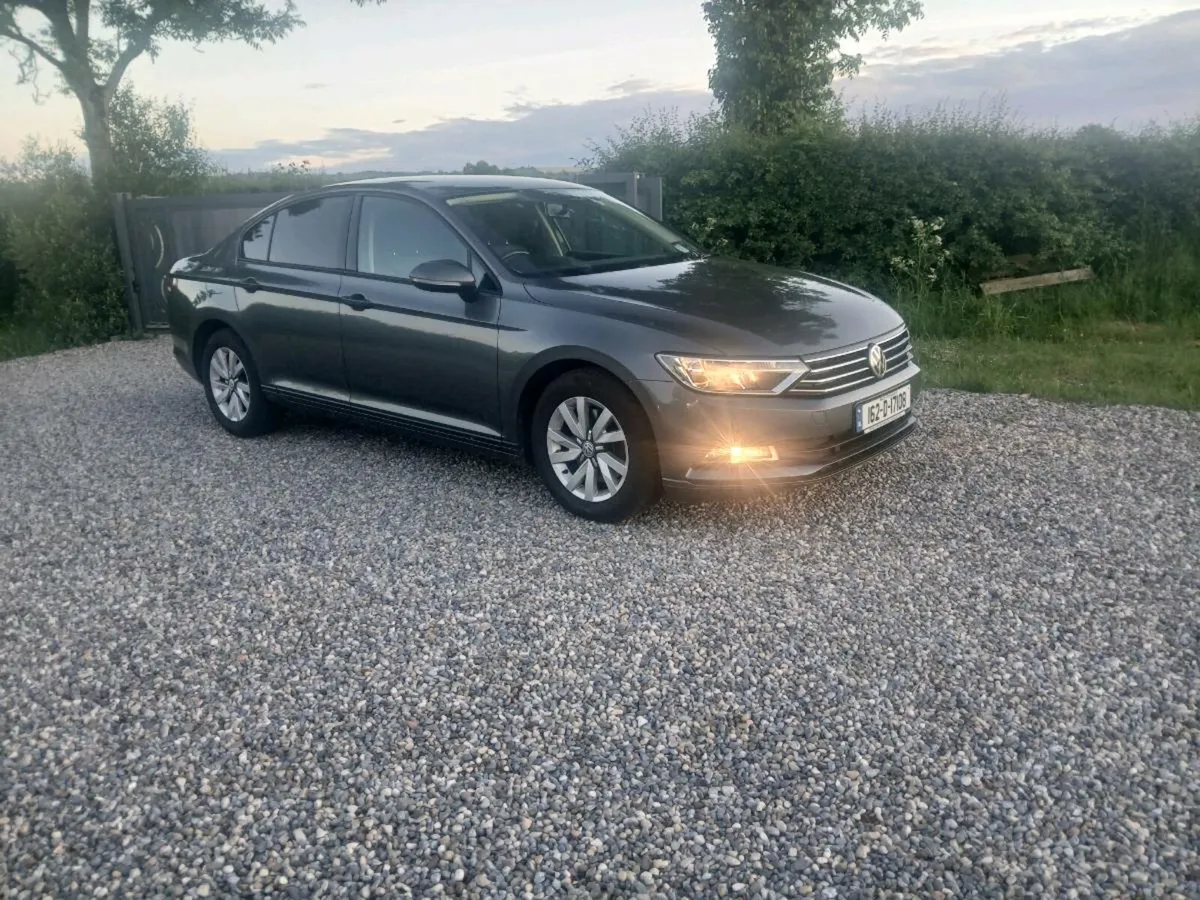 VOLKSWAGEN PASSAT EXCELLENT CONDITION - Image 1