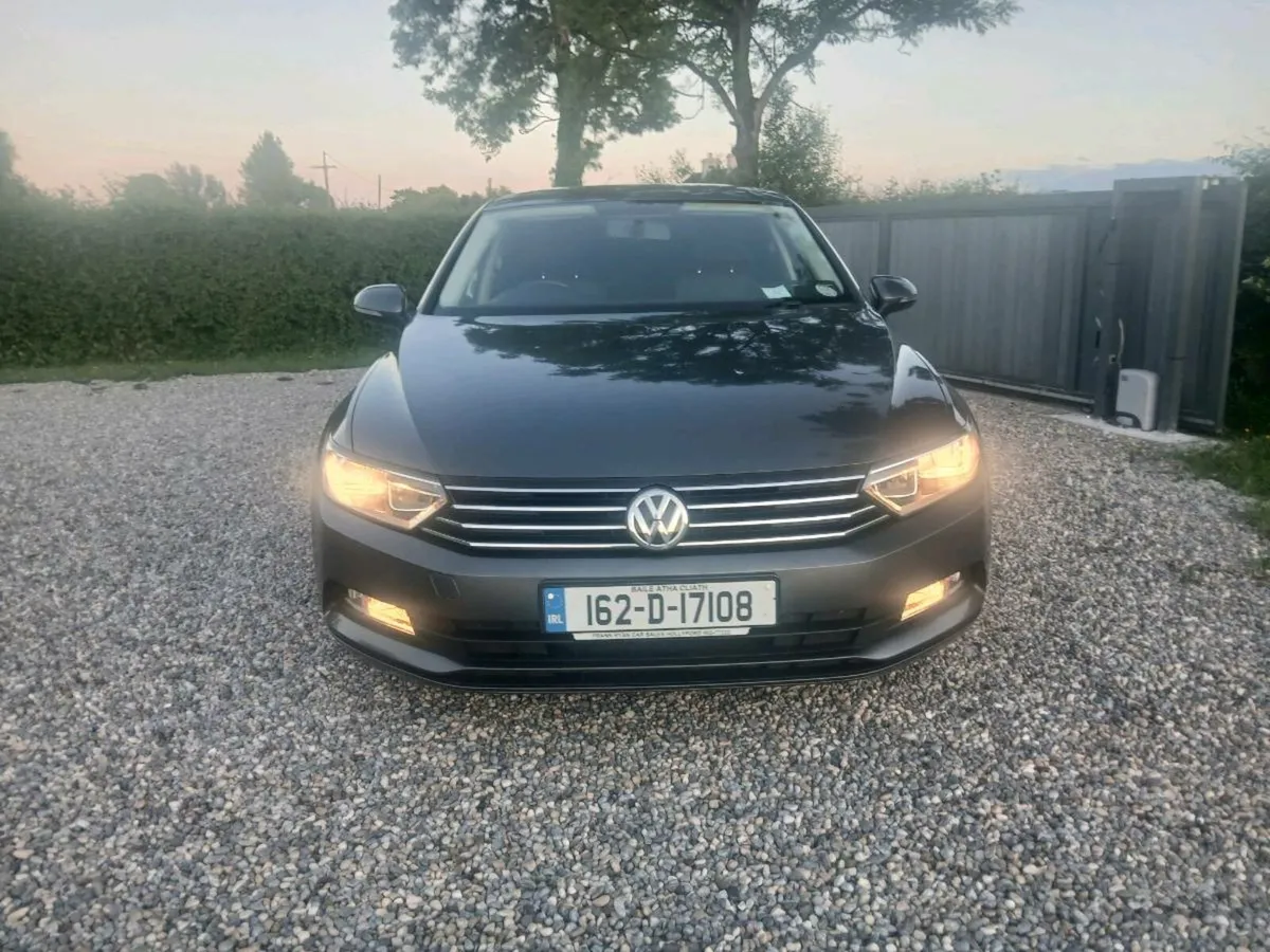VOLKSWAGEN PASSAT EXCELLENT CONDITION - Image 2